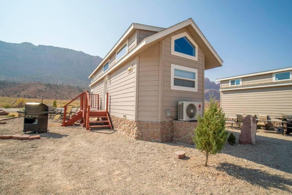 Redrock Moab Tiny House W Large Loft Site 8 Villa ภายนอก รูปภาพ