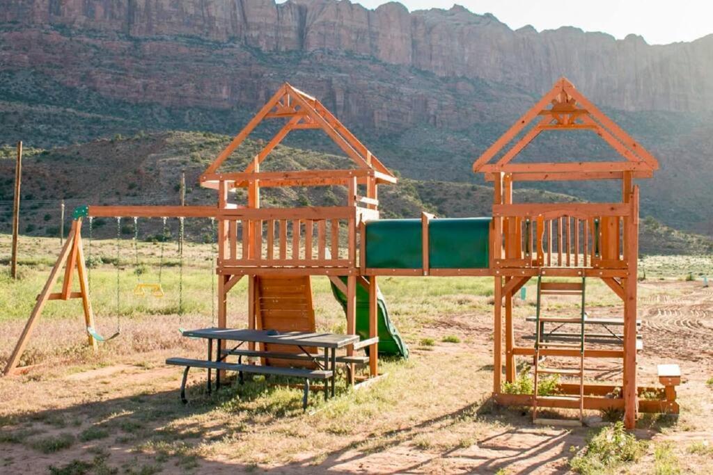 Redrock Moab Tiny House W Large Loft Site 8 Villa ภายนอก รูปภาพ
